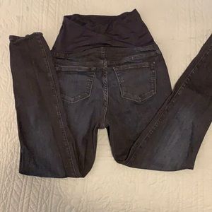 LIKE NEW Skinny Maternity Jeans